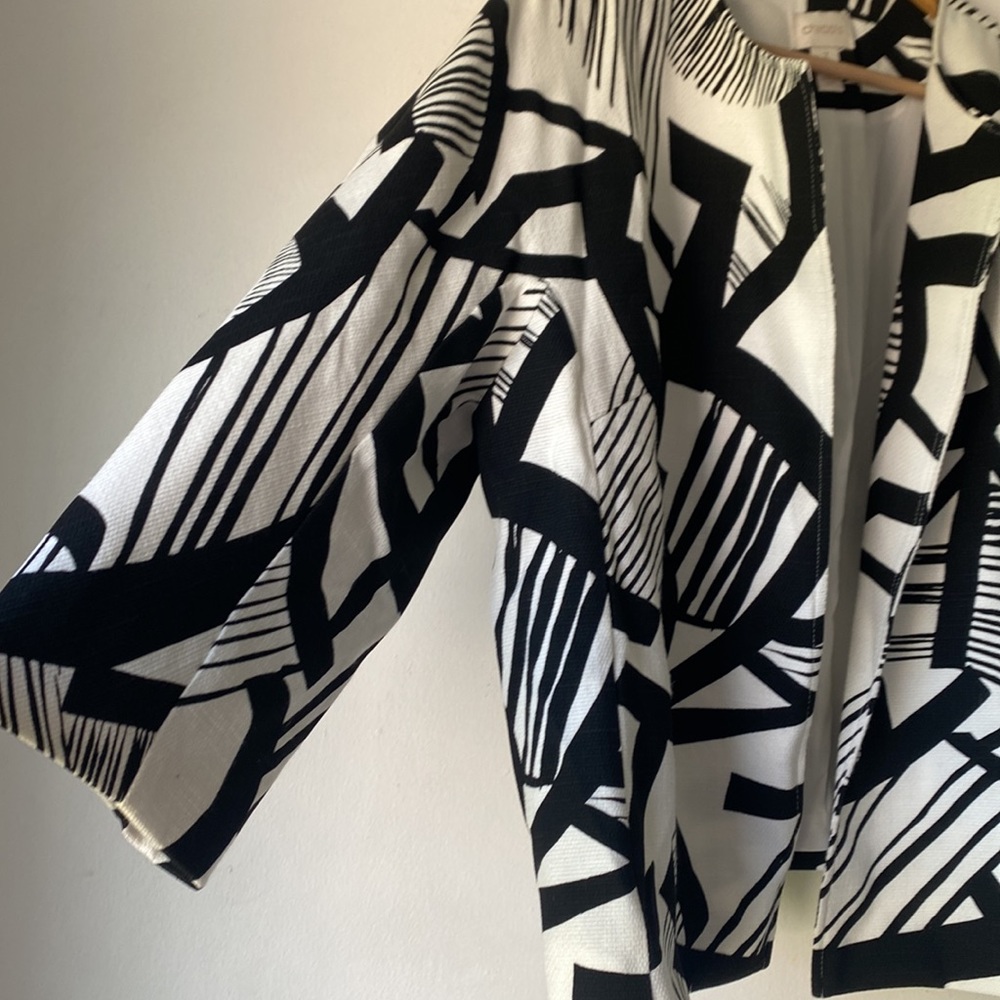 Chico’s 3 (Large) Bi-Color Geometric Jacket - Picture 8 of 14